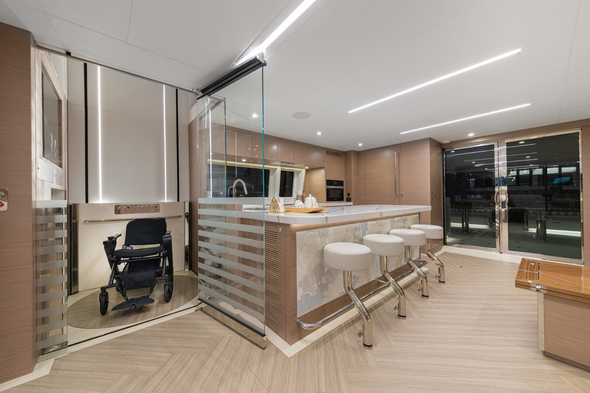 PC68A elevator galley salon