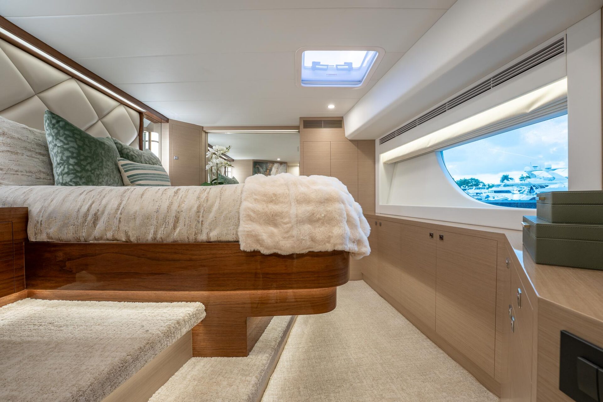 Thea guest stateroom