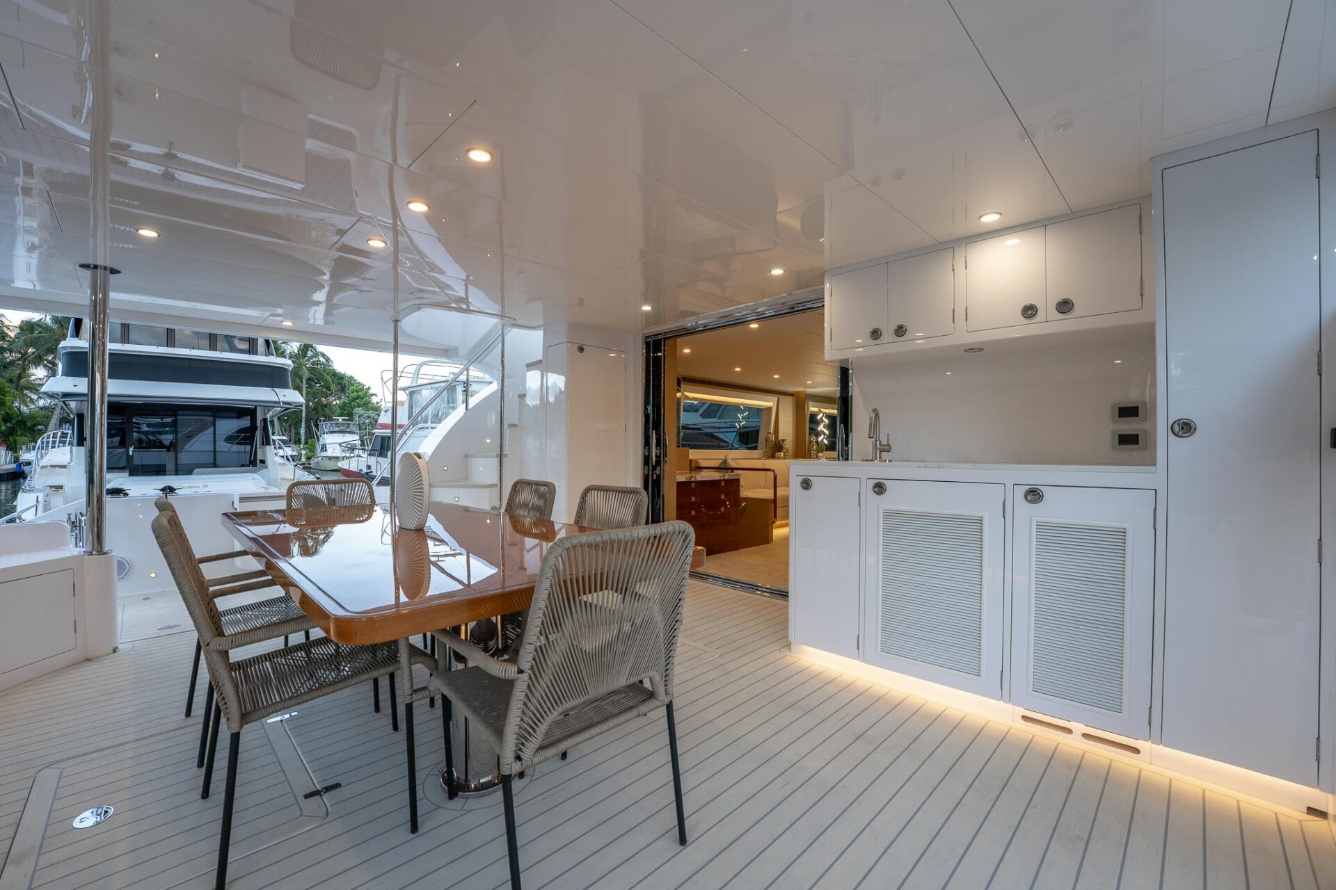 Thea aft deck